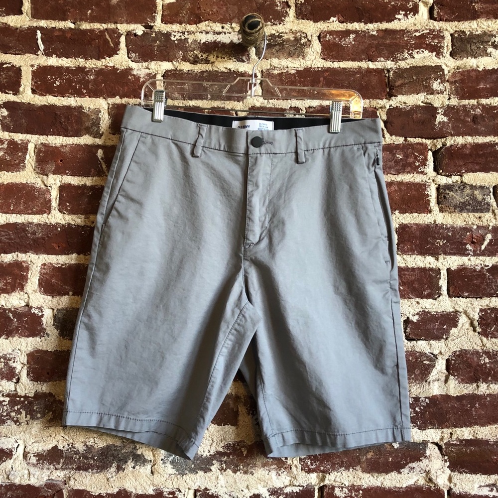 🌟Mens Old Navy Ultimate Tech Slim Shorts